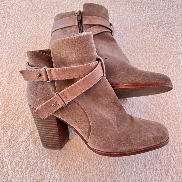 GIANNI BINI CHUNKY HEEL ANKLE STRAPPY BOOTIES TAUPE GRAY SIZE 10 - Picture 1 of 12